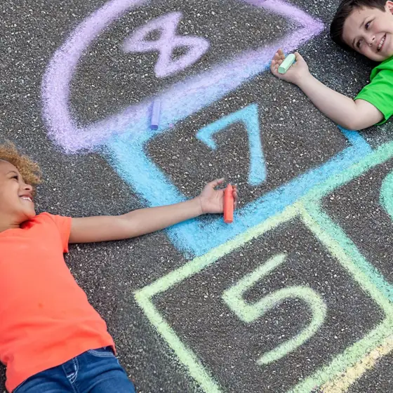 Crayola Ultimate Washable Chalk Collection… — Photo 2