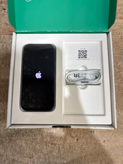 Apple iPhone 16 Pro, US… — Photo 5